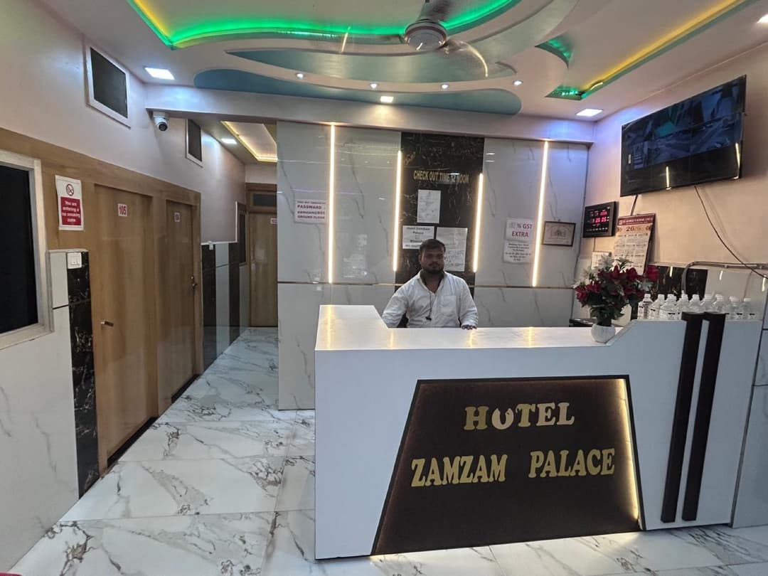 Reception desk